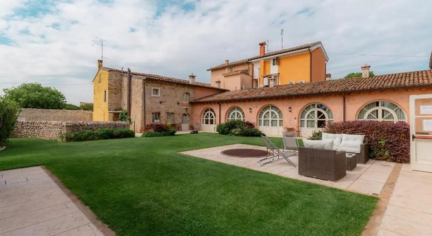 Residence Corte San Carlo EXTERIOR