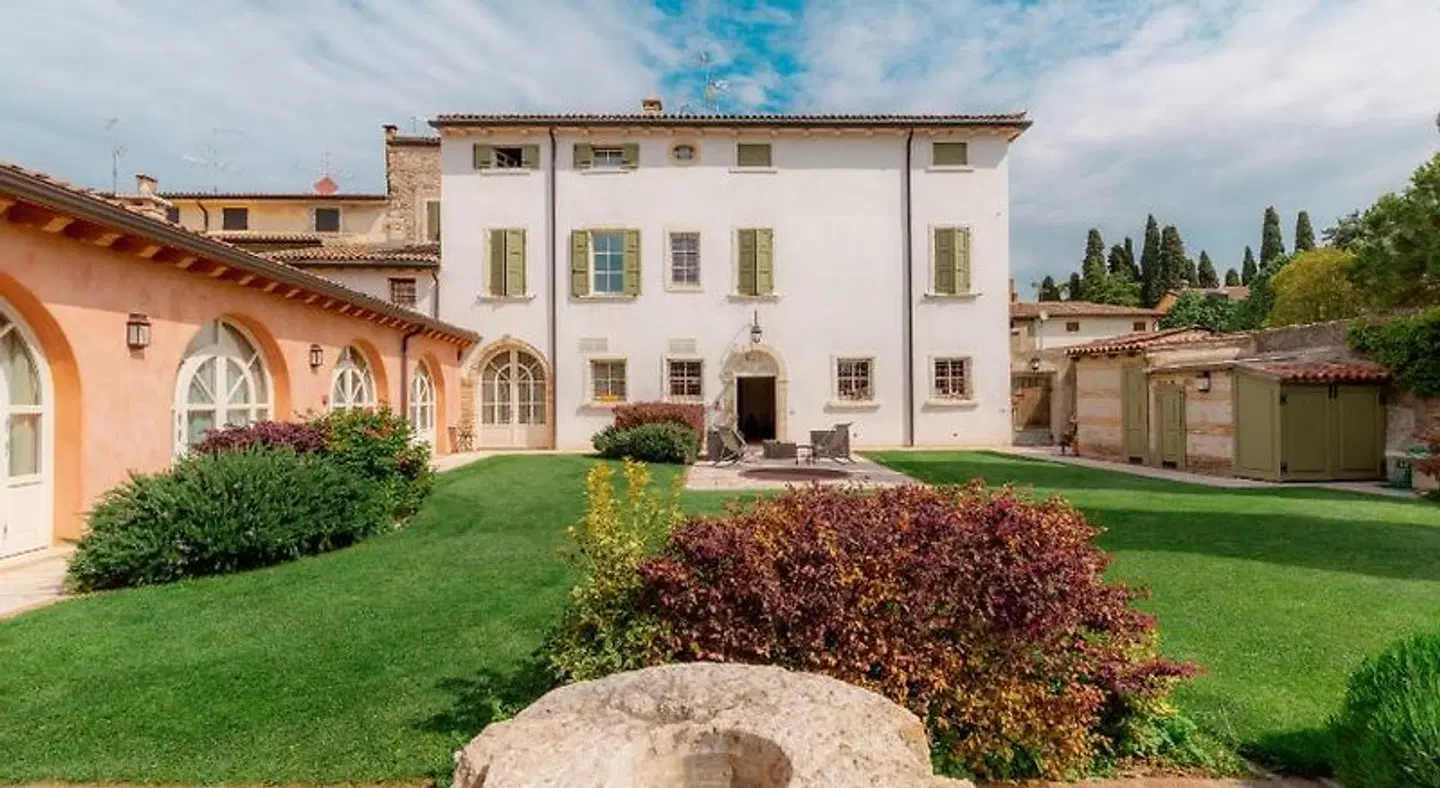 Residence Corte San Carlo EXTERIOR