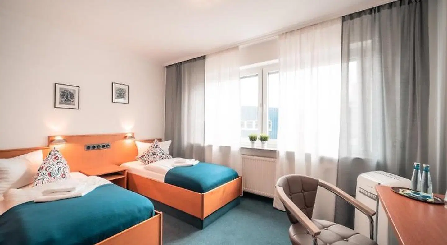 Airport Lounge Hotel Dusseldorf ROOM_EXAMPLE