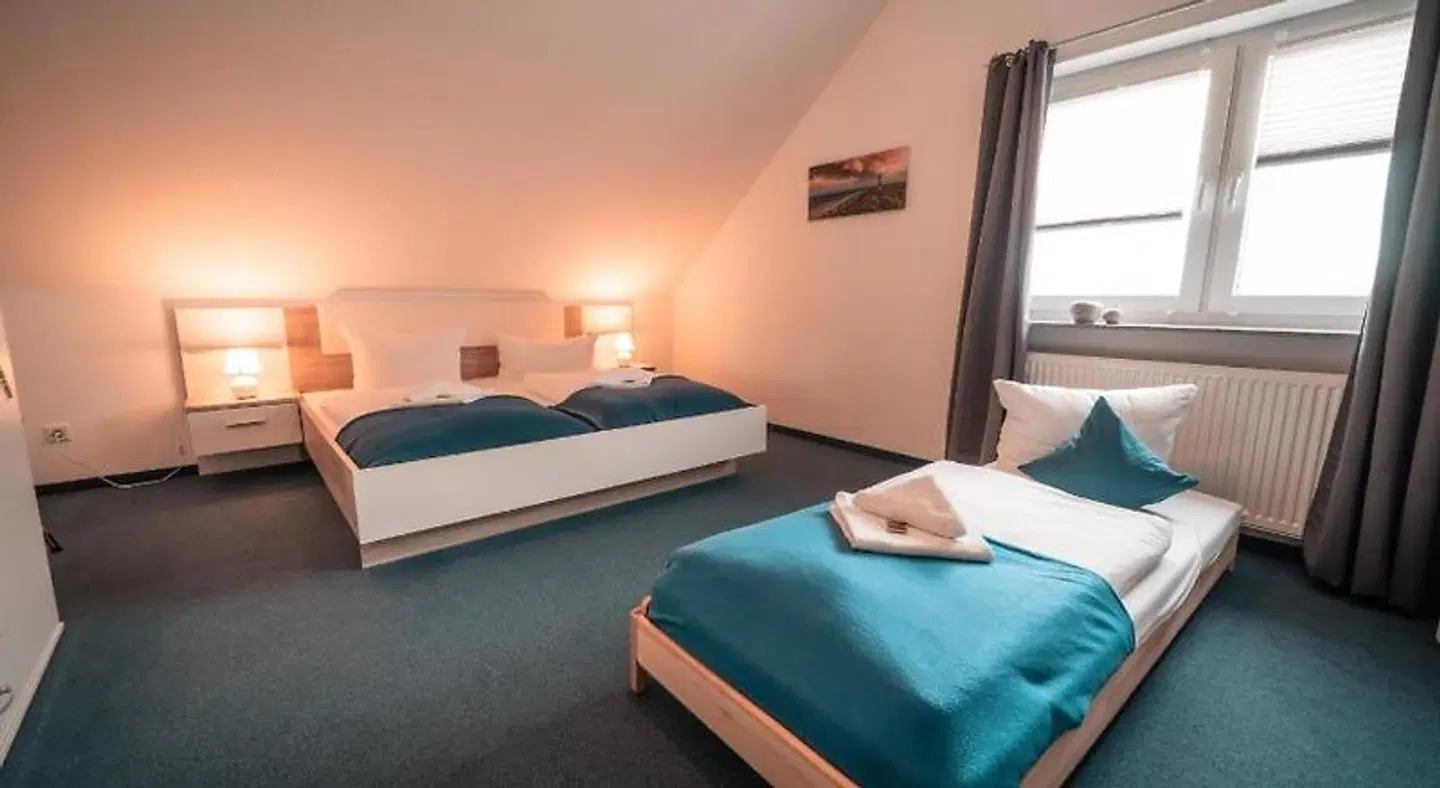Airport Lounge Hotel Dusseldorf ROOM_EXAMPLE