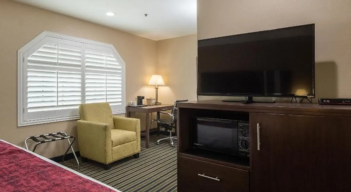 Travel Inn Sunnyvale ROOM_EXAMPLE