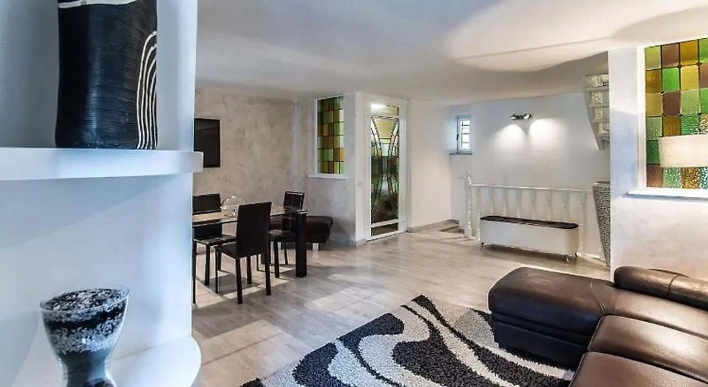Black And White Suite LOUNGE_LOBBY