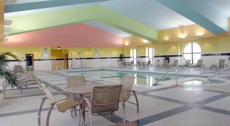 Holiday Inn Express & Suites Springfield by IHG – Hotelfoto