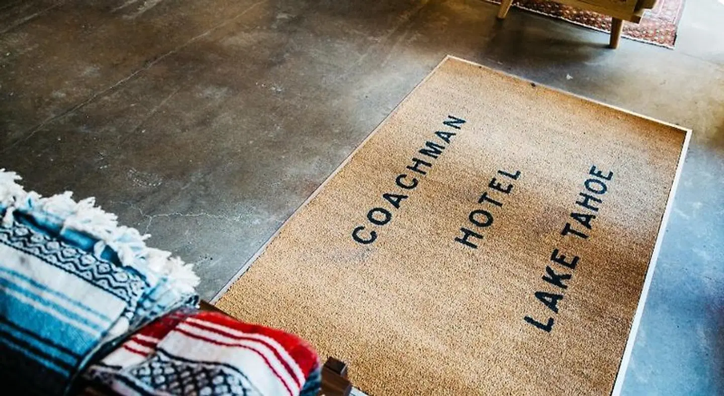 The Coachman Hotel EXTERIOR