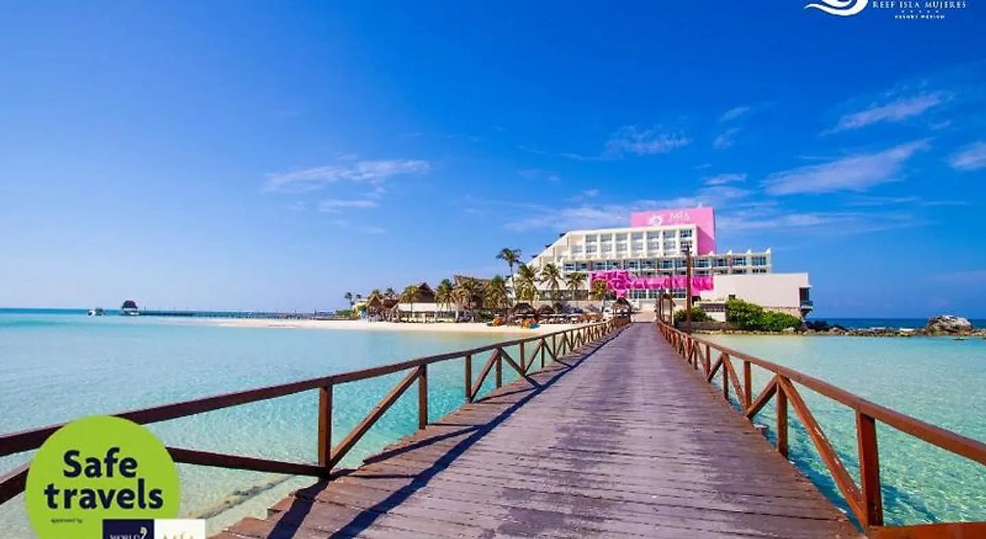 MIA Reef Isla Mujeres Resort Terrasse
