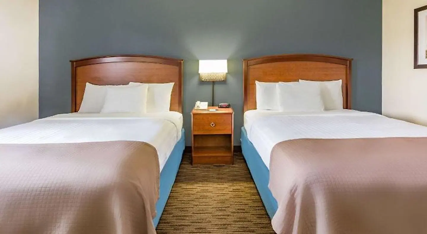 AmericInn Princeton ROOM_EXAMPLE