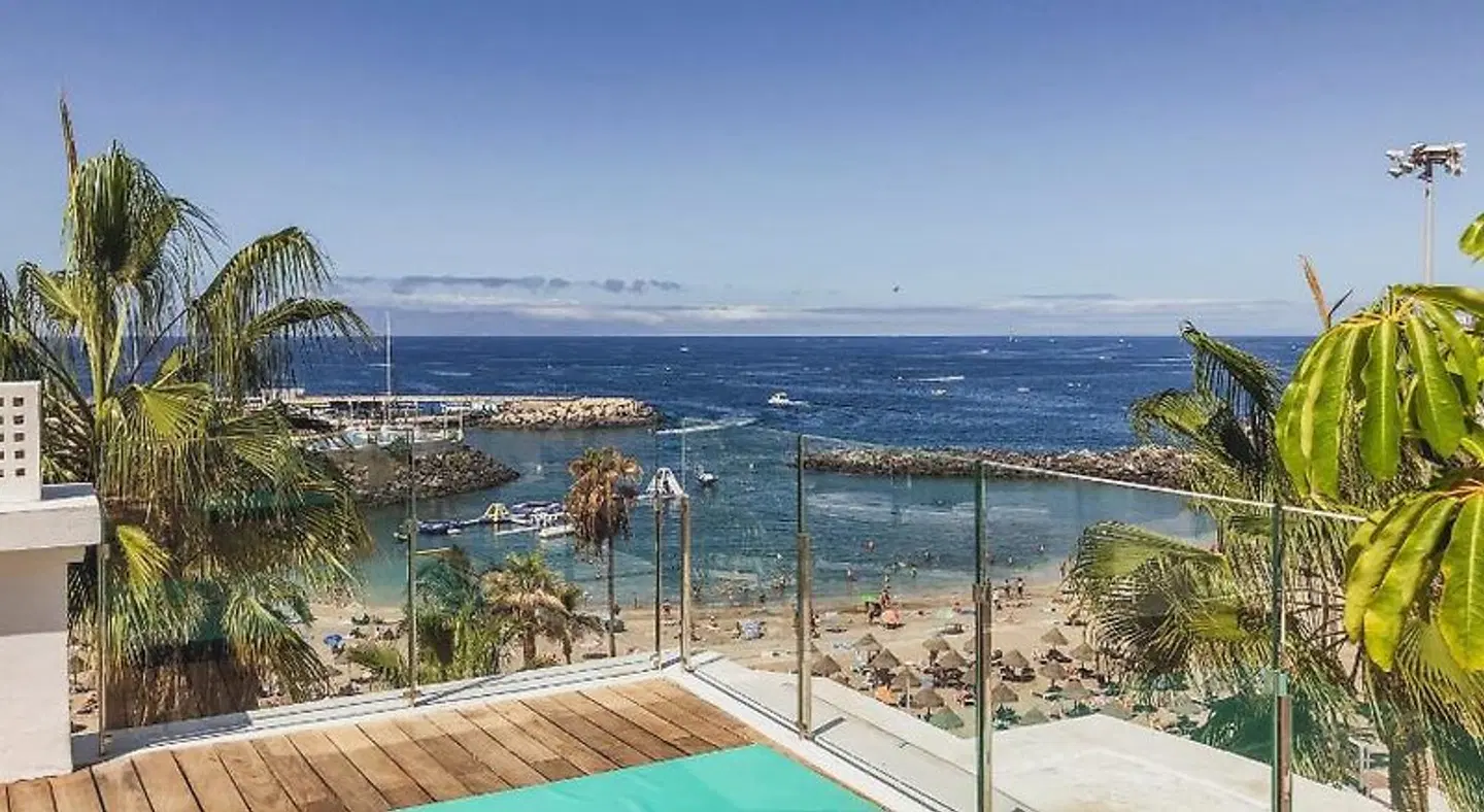 Flamingo Beach Mate OUTDOOR_POOL