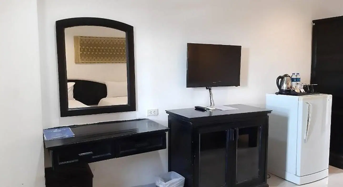 Golden Tulip Essential Pattaya ROOM_EXAMPLE