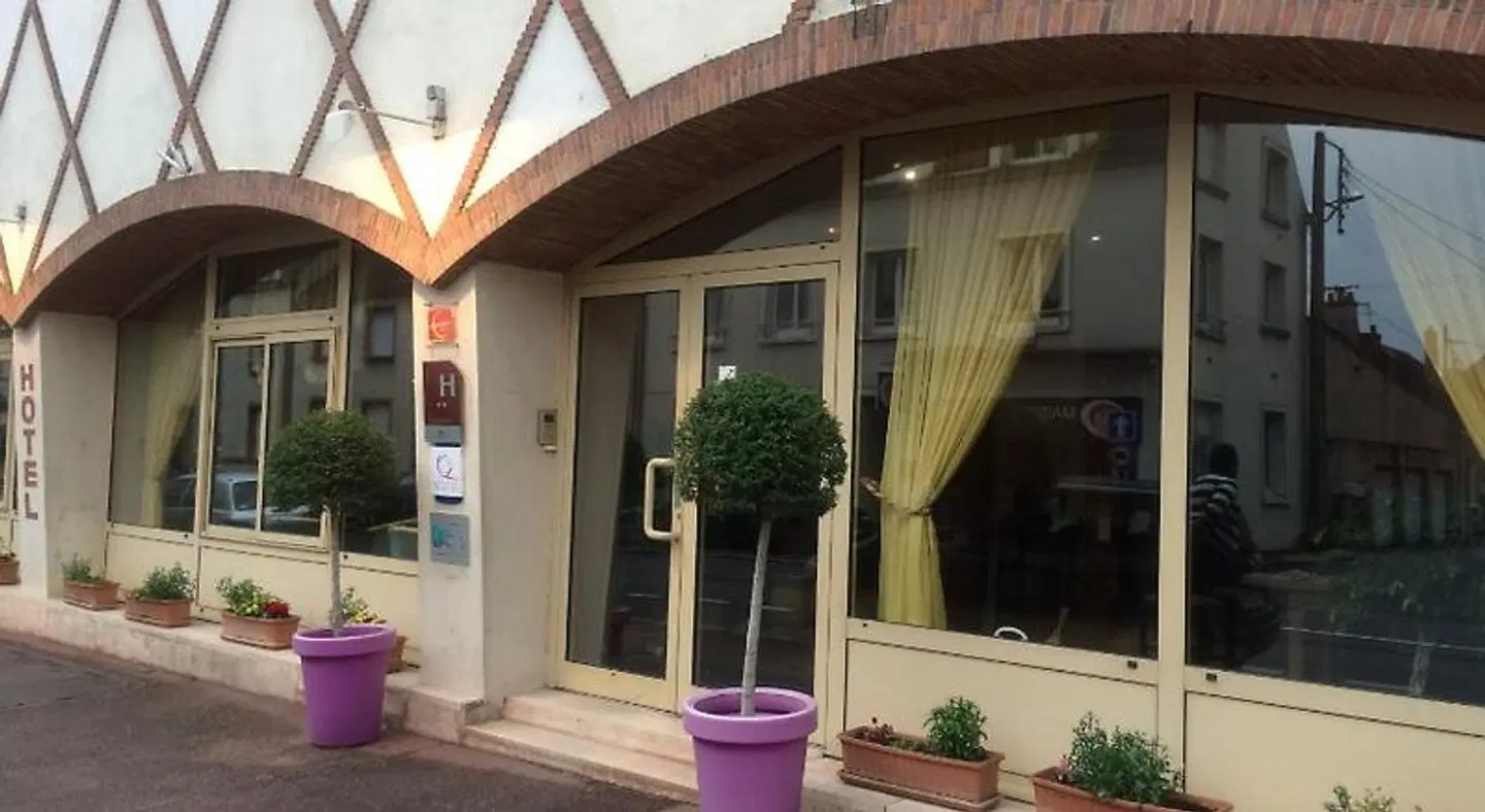 Anne De Beaujeu EXTERIOR