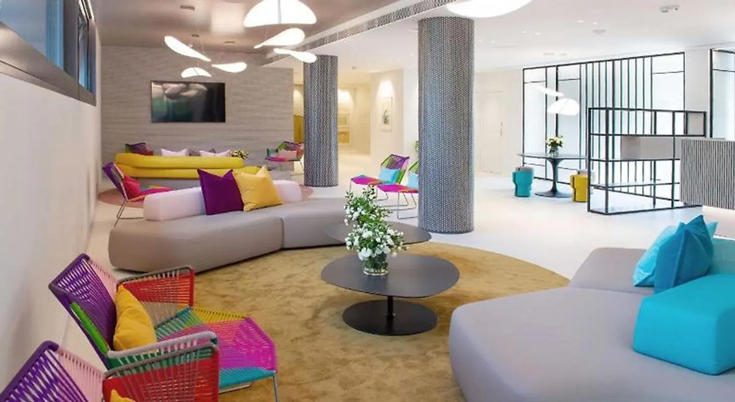 President LOUNGE_LOBBY