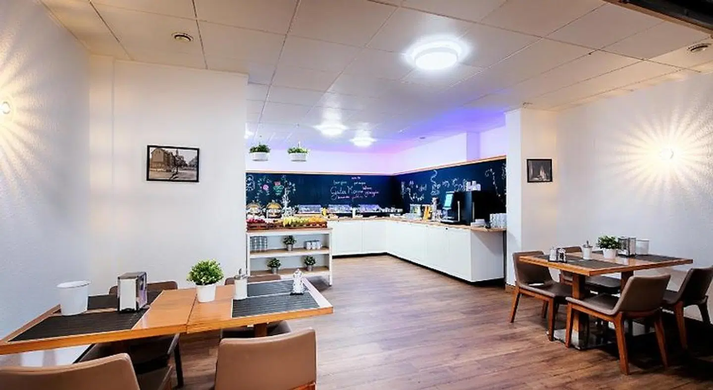 Senator by Centro Comfort LOUNGE_LOBBY