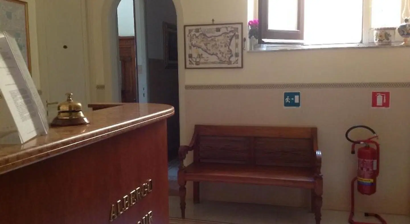 Albergo Cavour ROOM_EXAMPLE