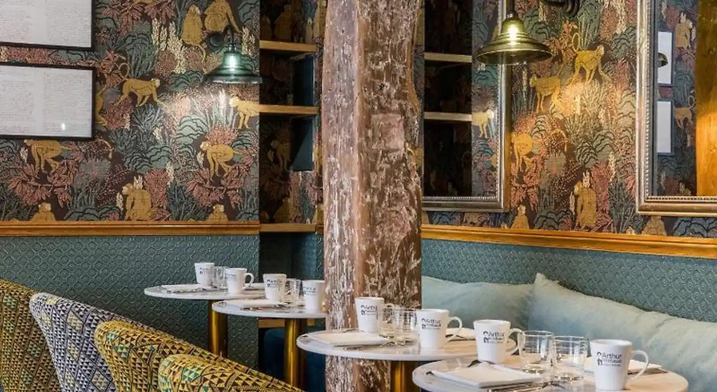 Hôtel Littéraire Arthur Rimbaud Restaurant