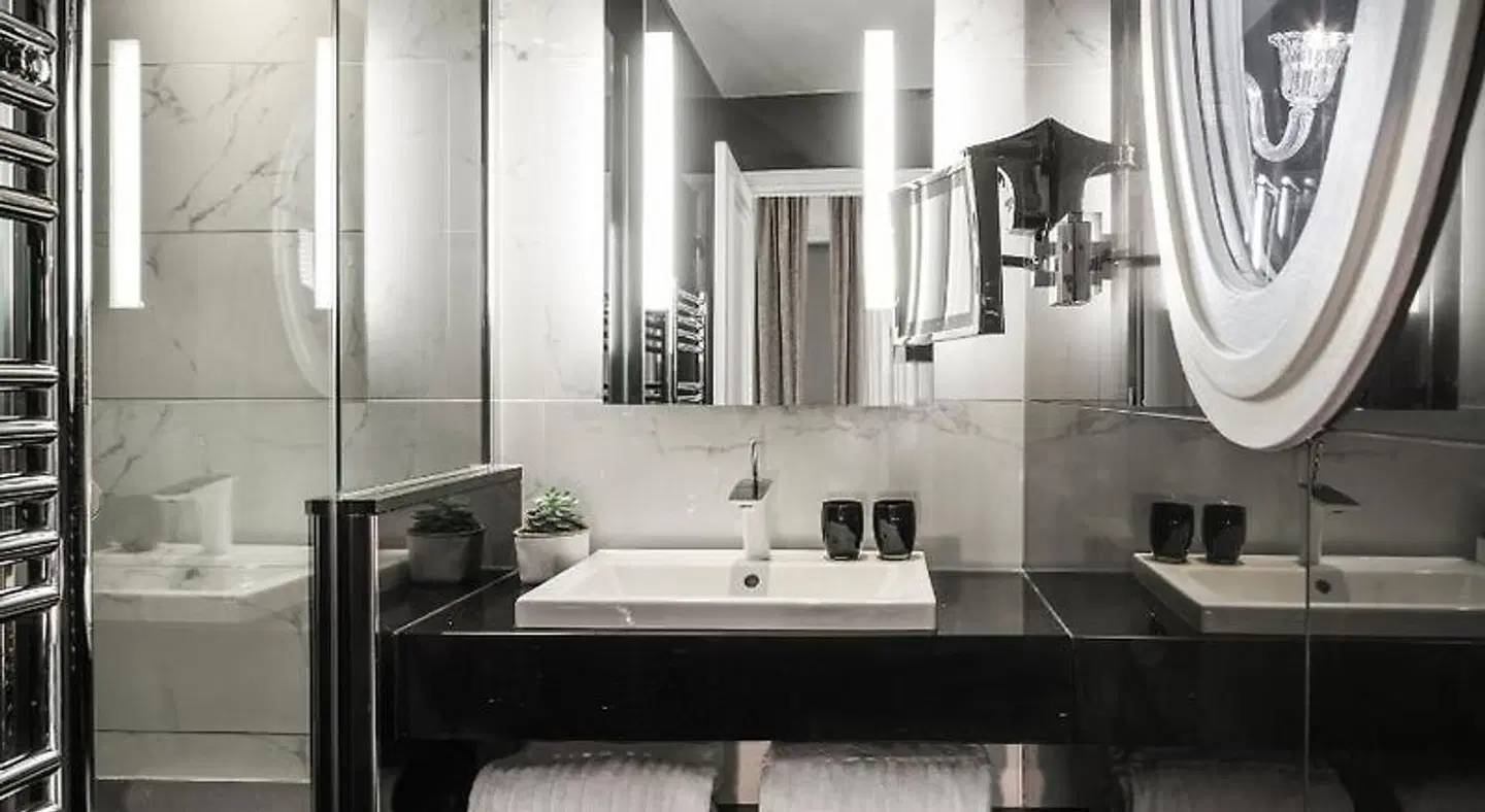 Champs-Elysées Mac Mahon Badezimmer
