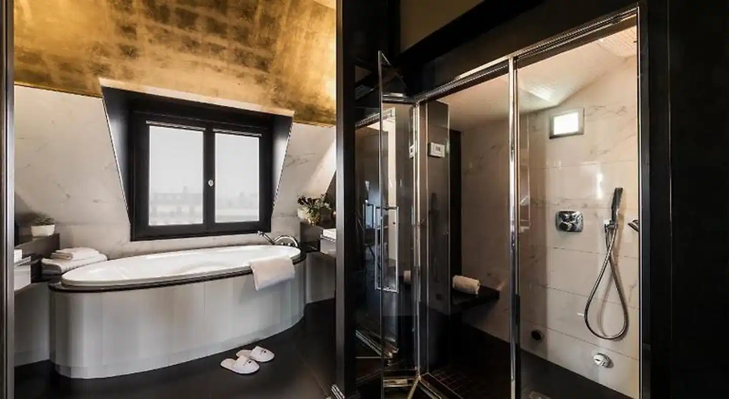 Champs-Elysées Mac Mahon Badezimmer