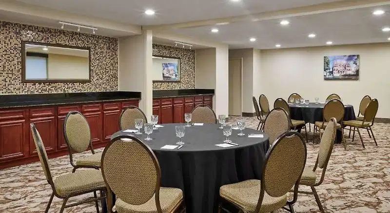 Best Western Plus Milwaukee Airport Hotel & Conference Center – Hotelfoto