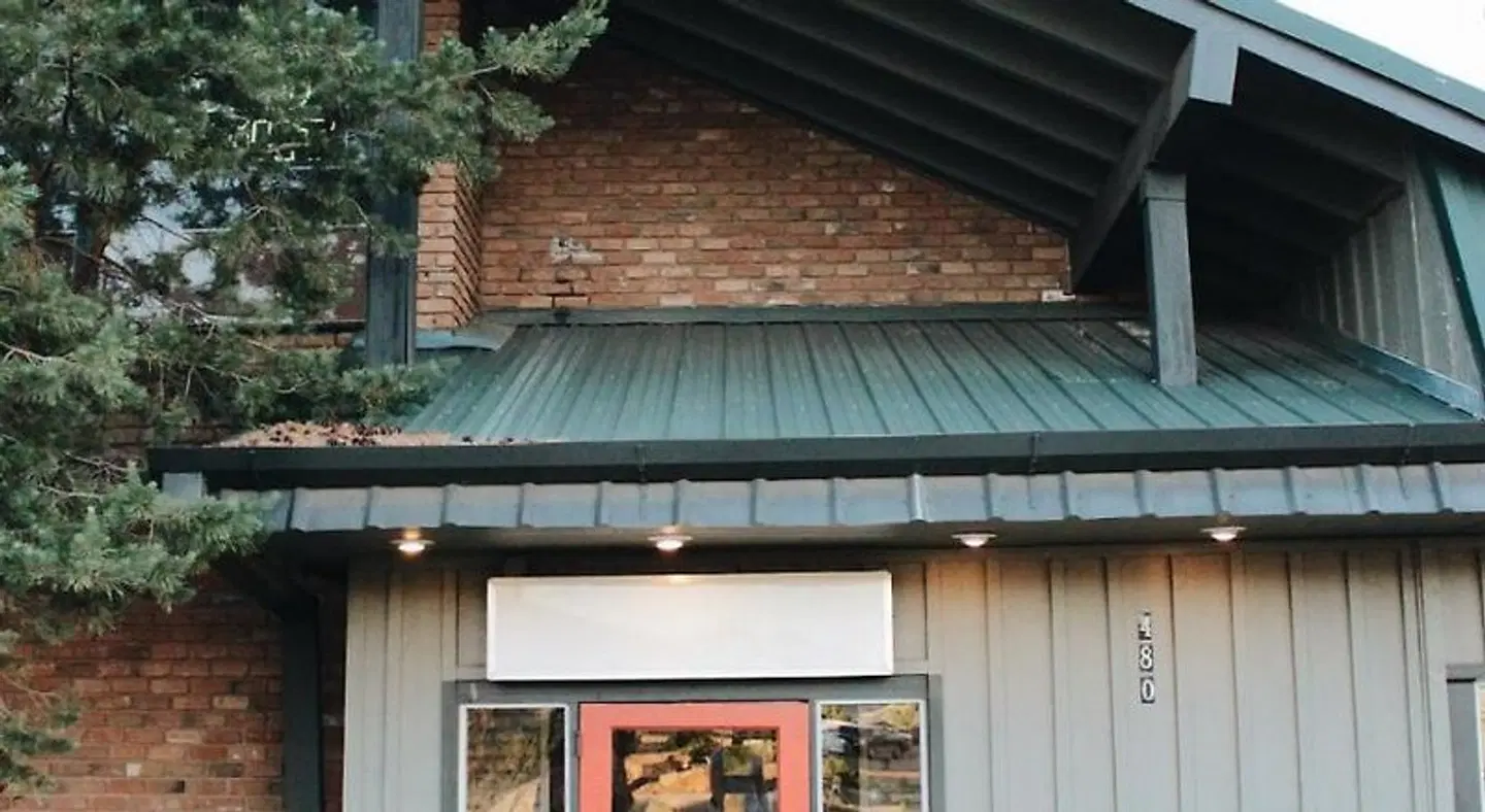 Days Inn by Wyndham Show Low EXTERIOR