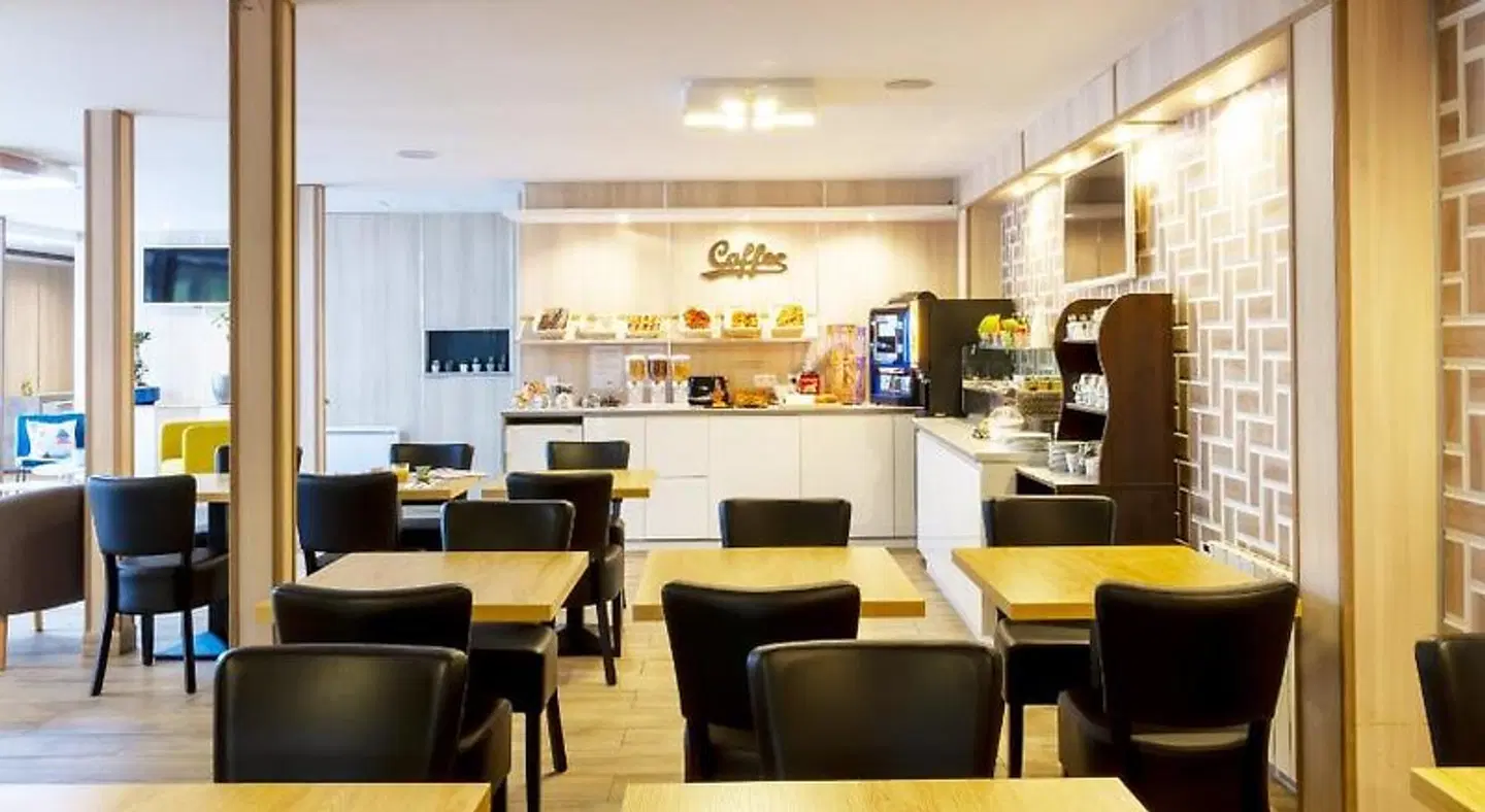 Fasthotel Barentin Bar