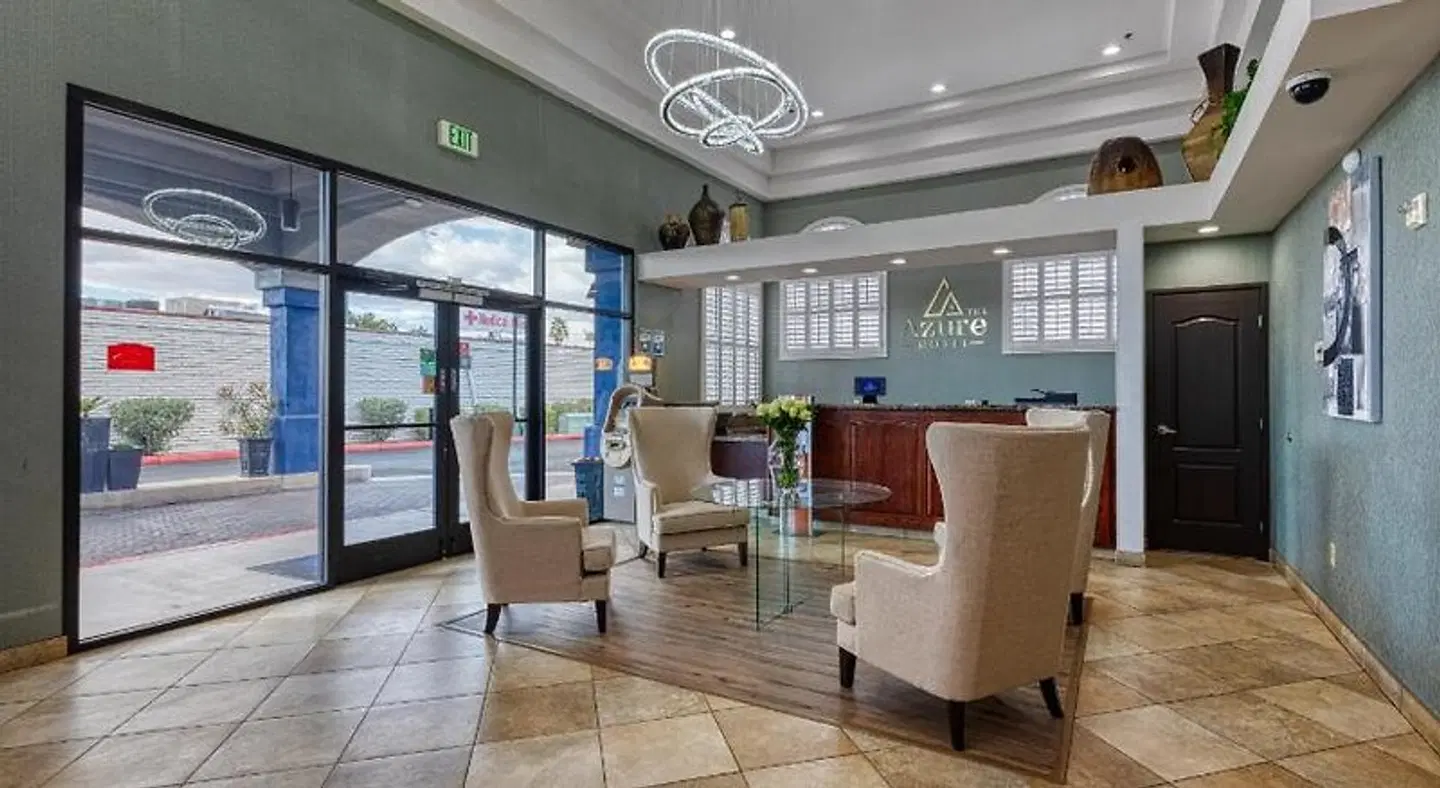 The Azure Hotel LOUNGE_LOBBY