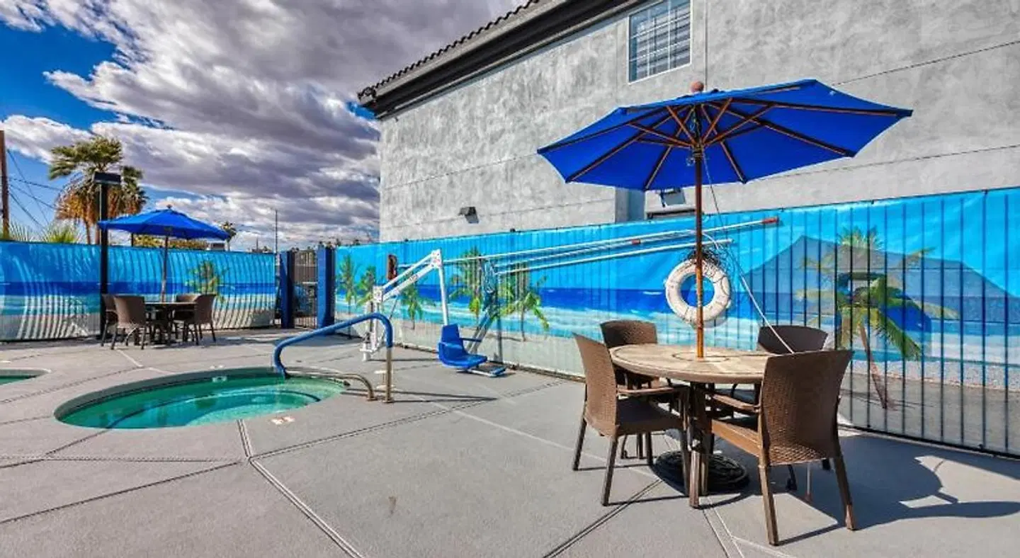 The Azure Hotel Terrasse