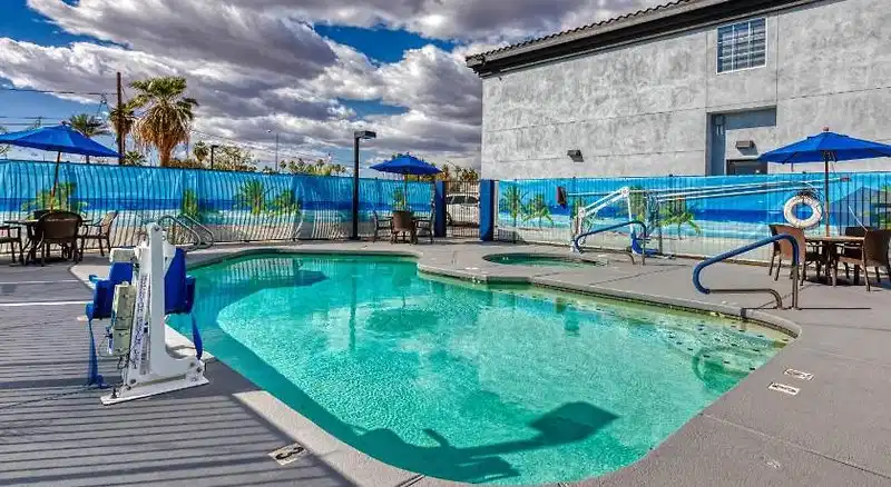 The Azure Hotel – Hotelfoto