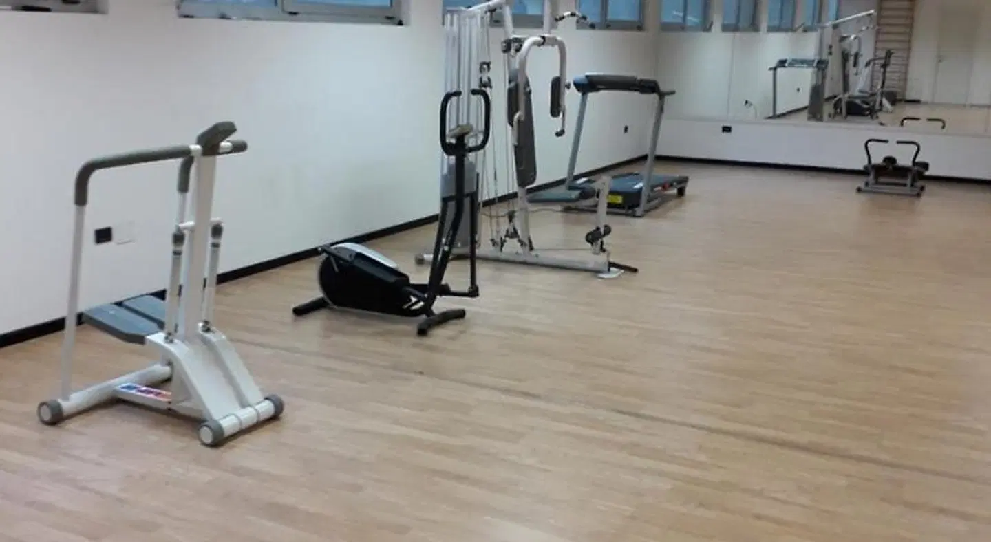 Executive SPORTS_AND_LEISURE