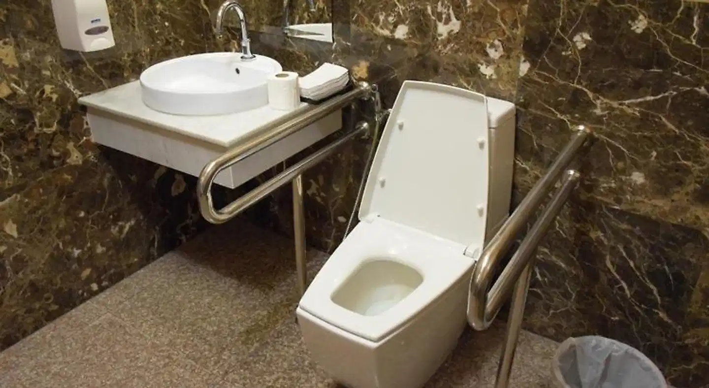 Aiyara Grand Badezimmer