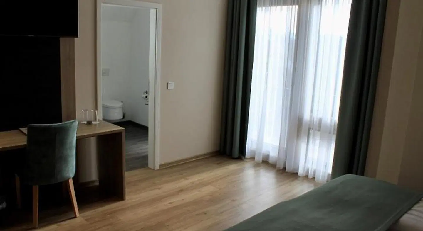 Troll's Brauhaus Hotel ROOM_EXAMPLE