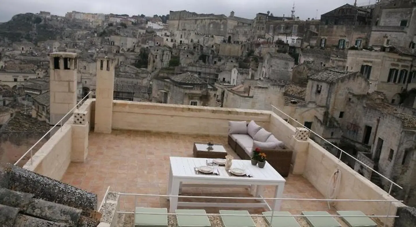 Le Tre Vie Apartment & Room Terrasse