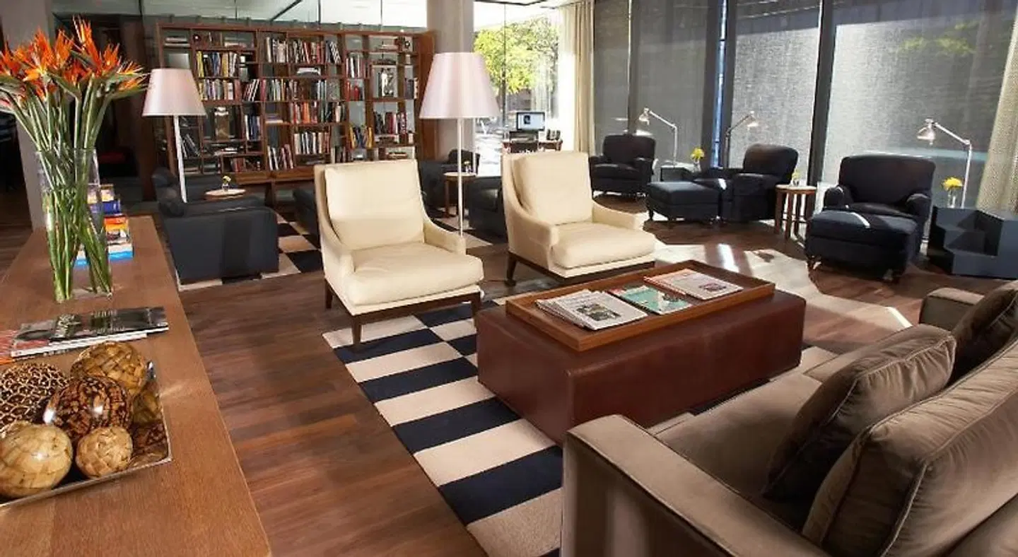 The Study at Yale LOUNGE_LOBBY