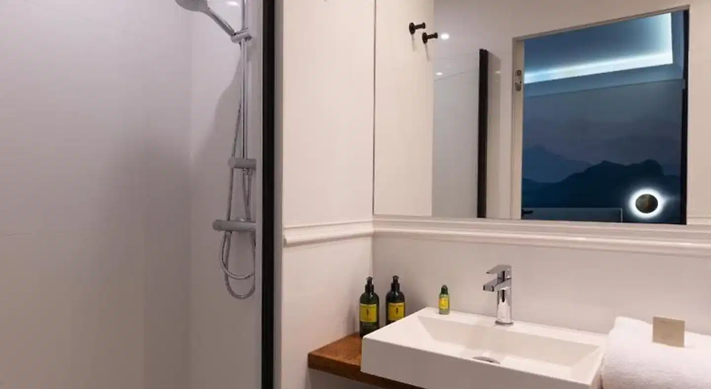 Hôtel Le Milie Rose Badezimmer