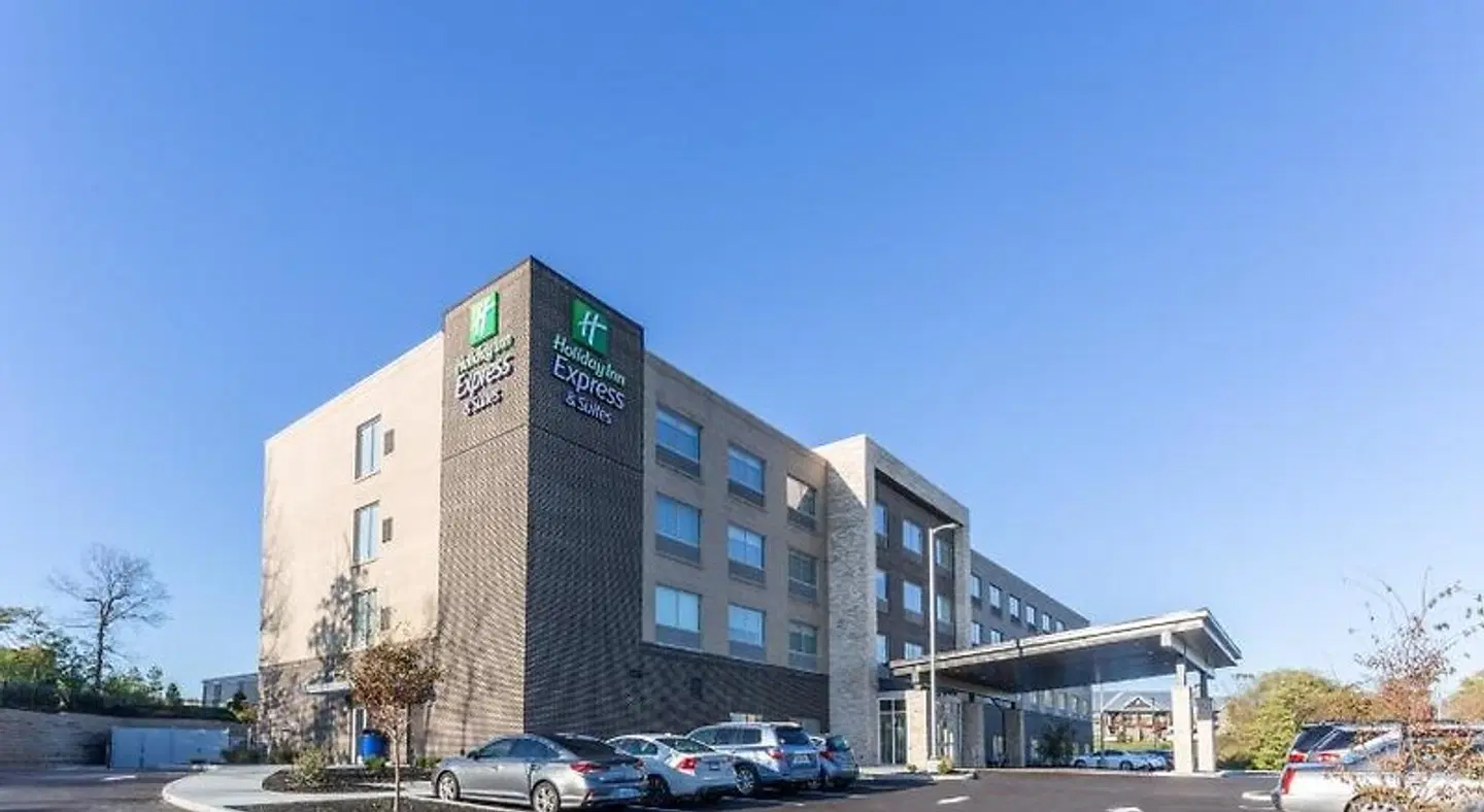 Holiday Inn Express & Suites Florence - Cincinnati Airport EXTERIOR