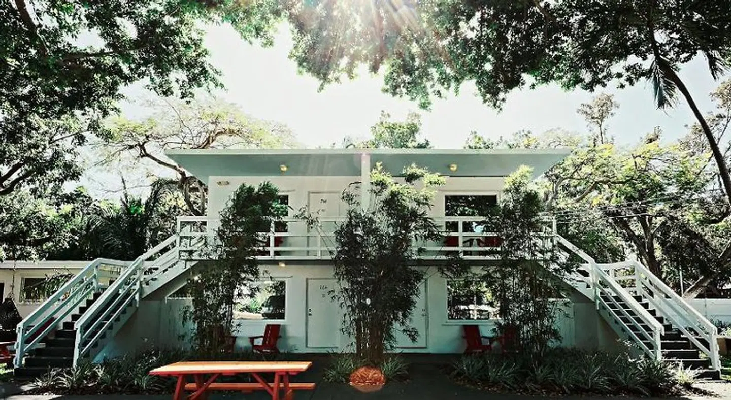 Sunset Inn EXTERIOR