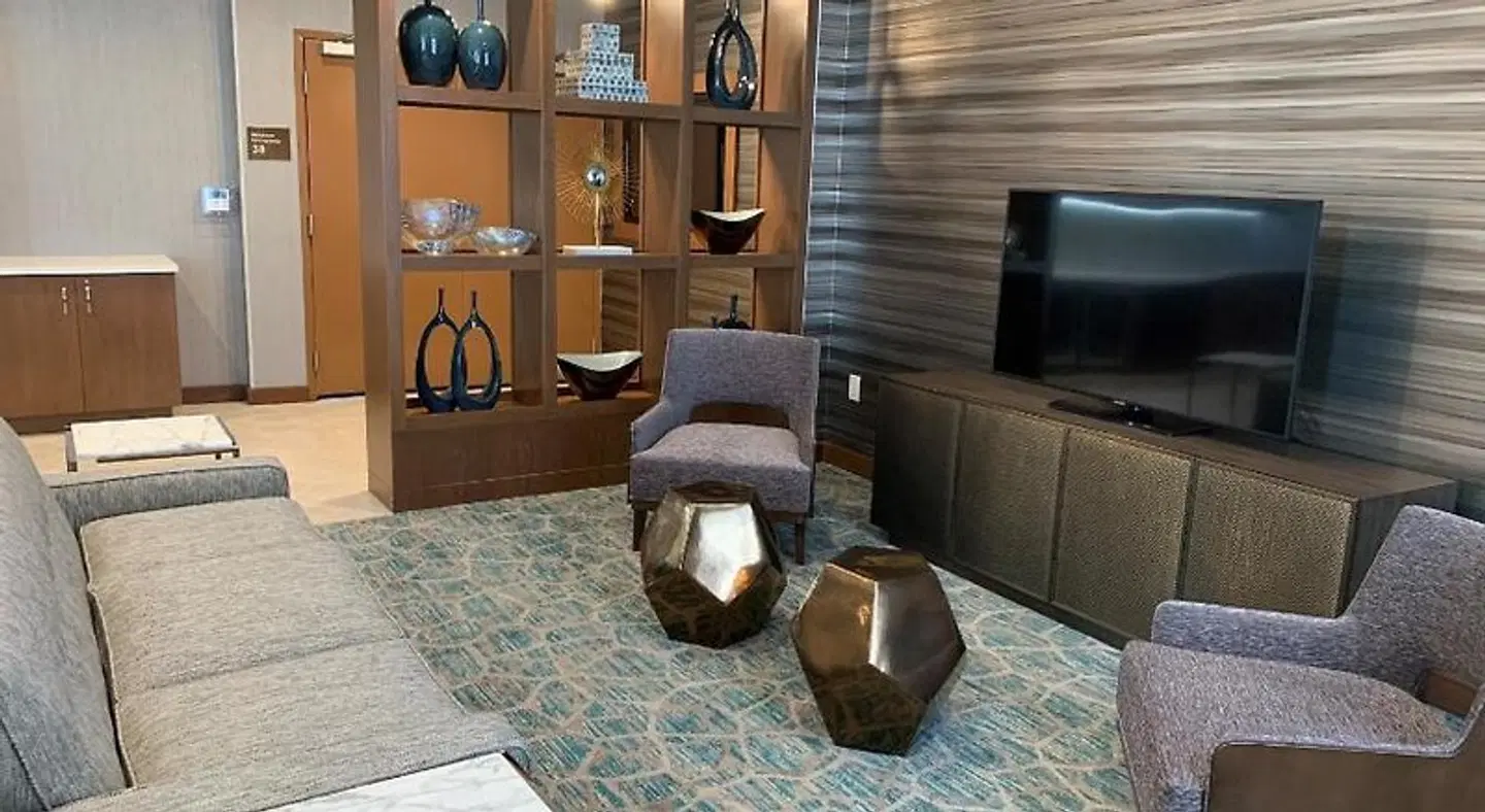 Wyndham Garden Miami International Airport ROOM_EXAMPLE