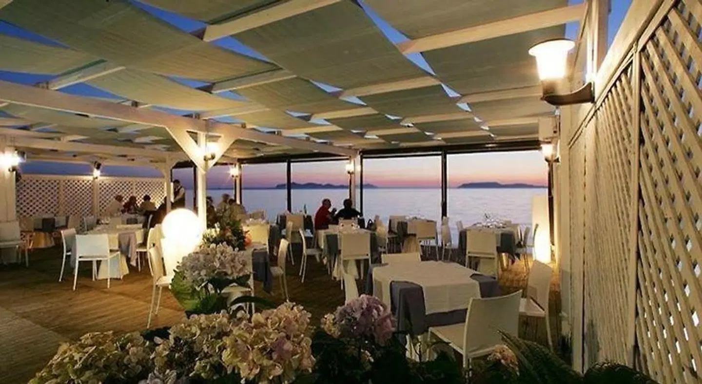 Sunset Beach Restaurant