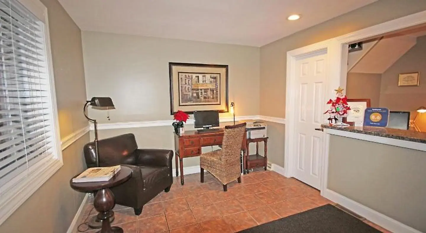 Park View Inn ROOM_EXAMPLE