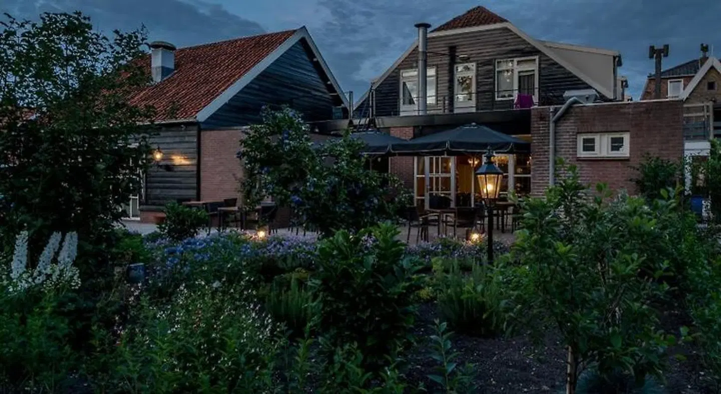 Van der Weijde EXTERIOR