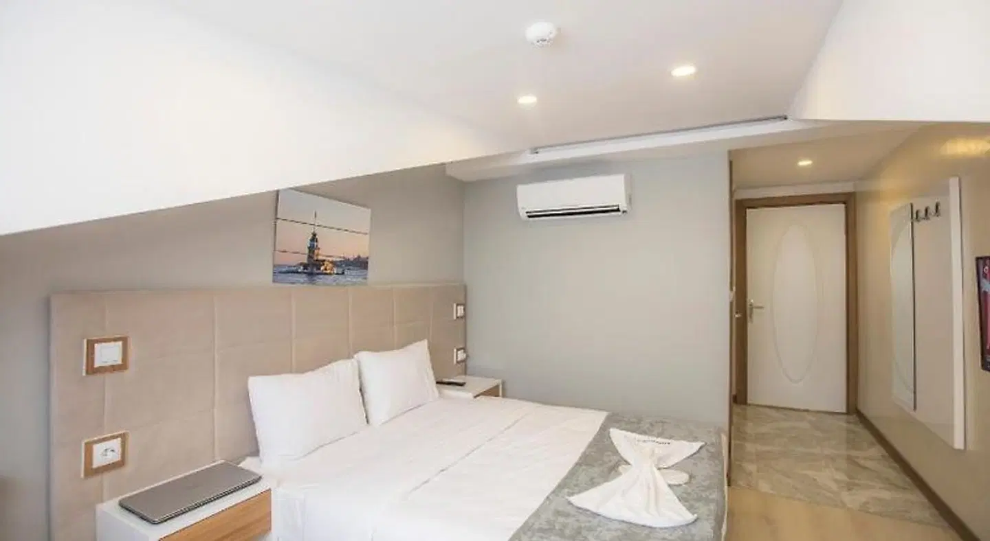 Express 'nci Airport Hotel ROOM_EXAMPLE