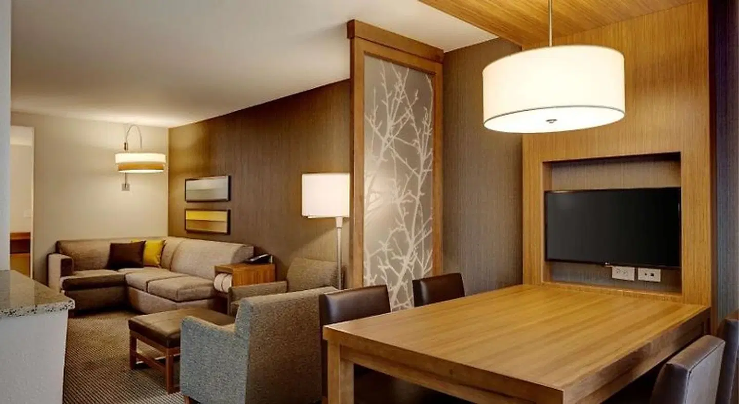 Hyatt Place Madison/Verona ROOM_EXAMPLE