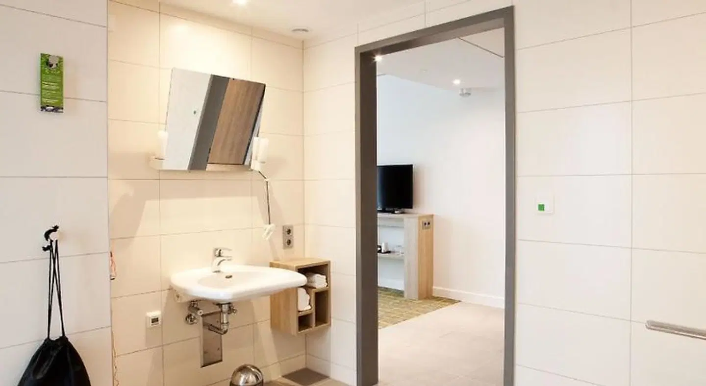 Hampton by Hilton Dortmund Phoenix See Badezimmer