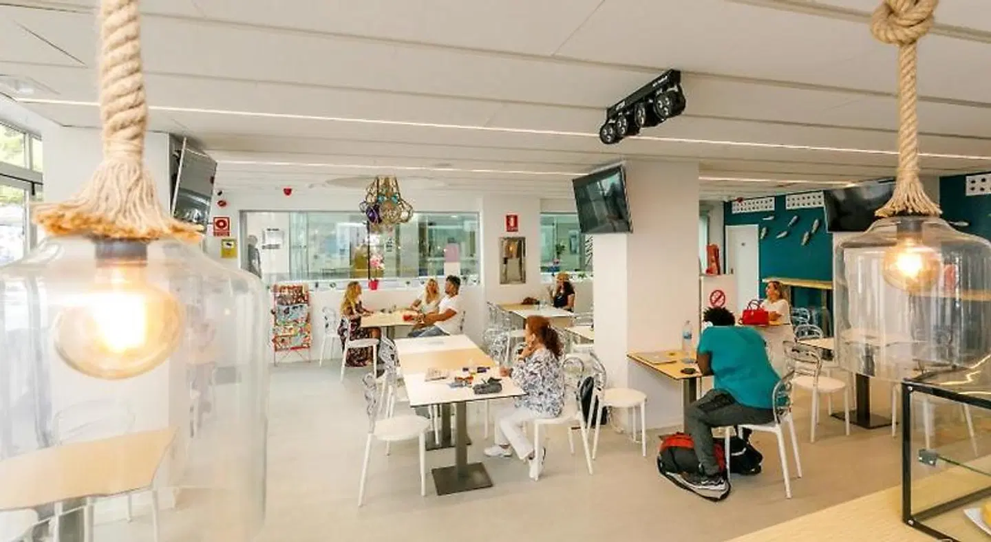 We Hostel Palma - Albergue Juvenil Restaurant