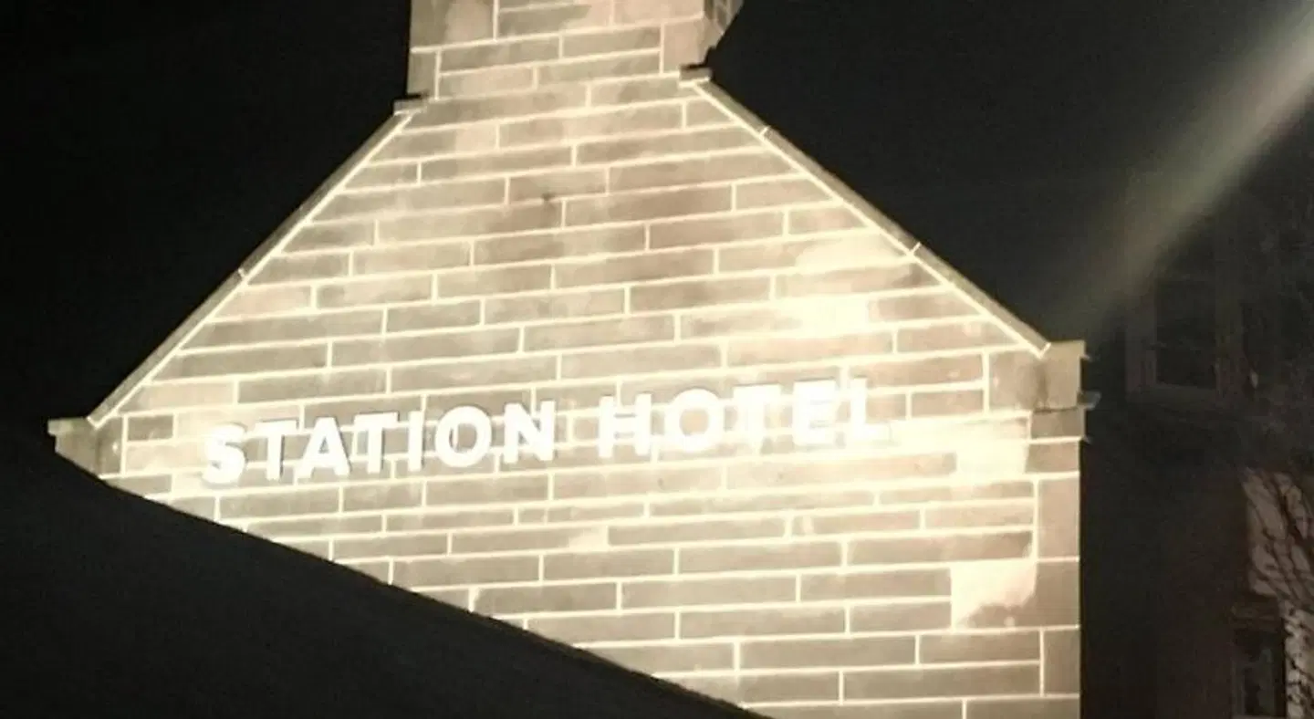 The Station Hotel EXTERIOR