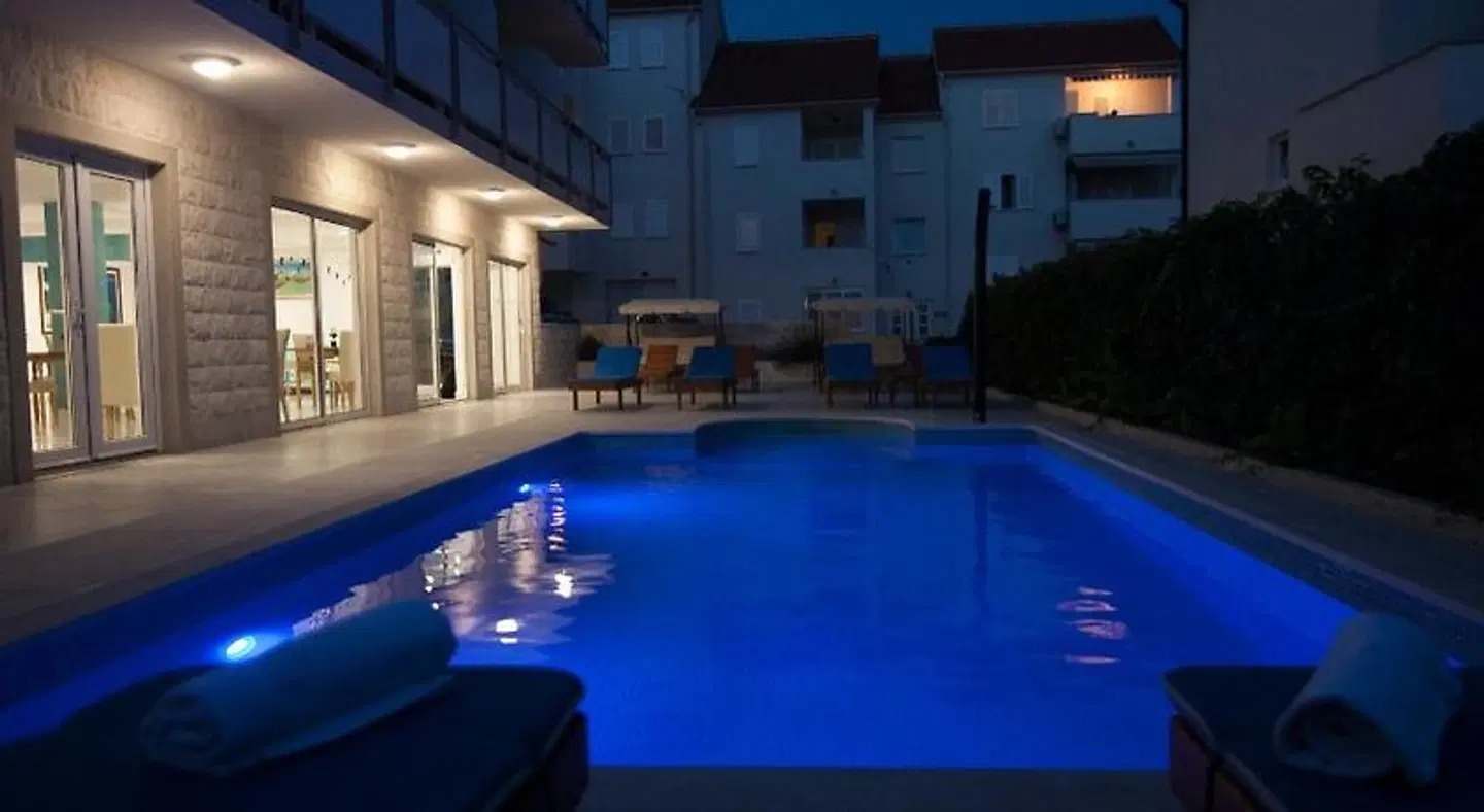 Hotel Villa Amorena OUTDOOR_POOL