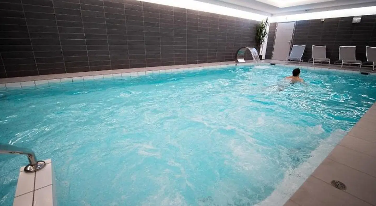 La Meridiana Hallenbad