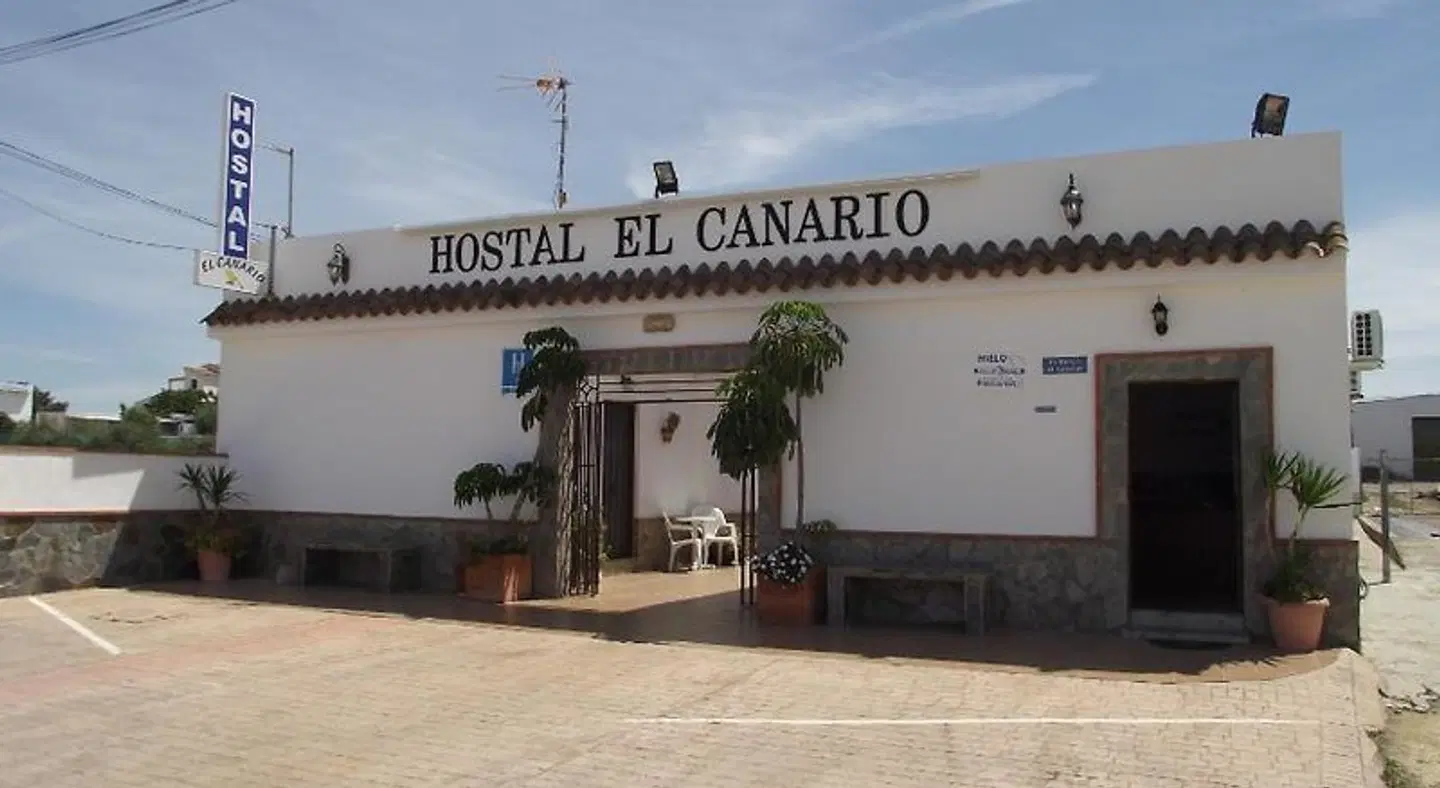 Hostal El Canario EXTERIOR