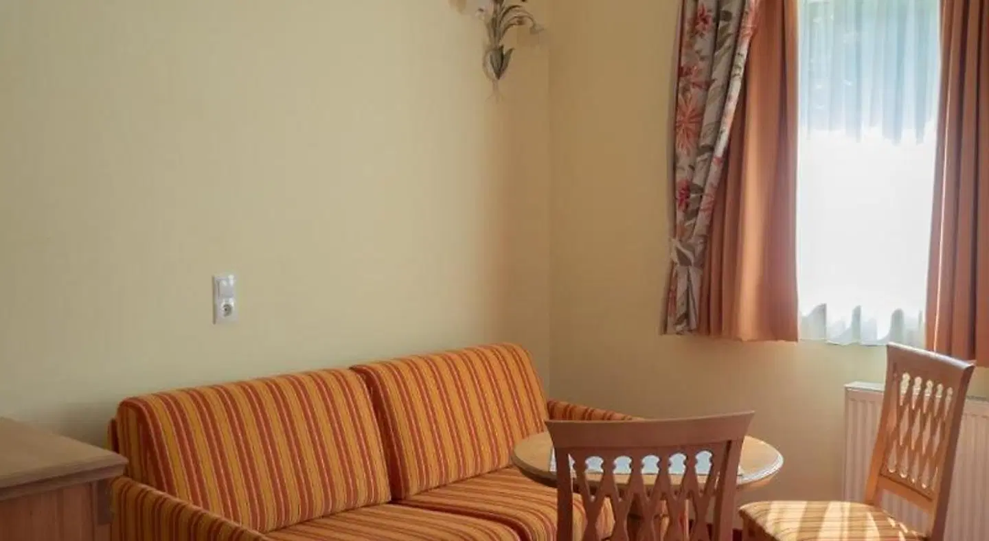 Aparthotel Kristall ROOM_EXAMPLE
