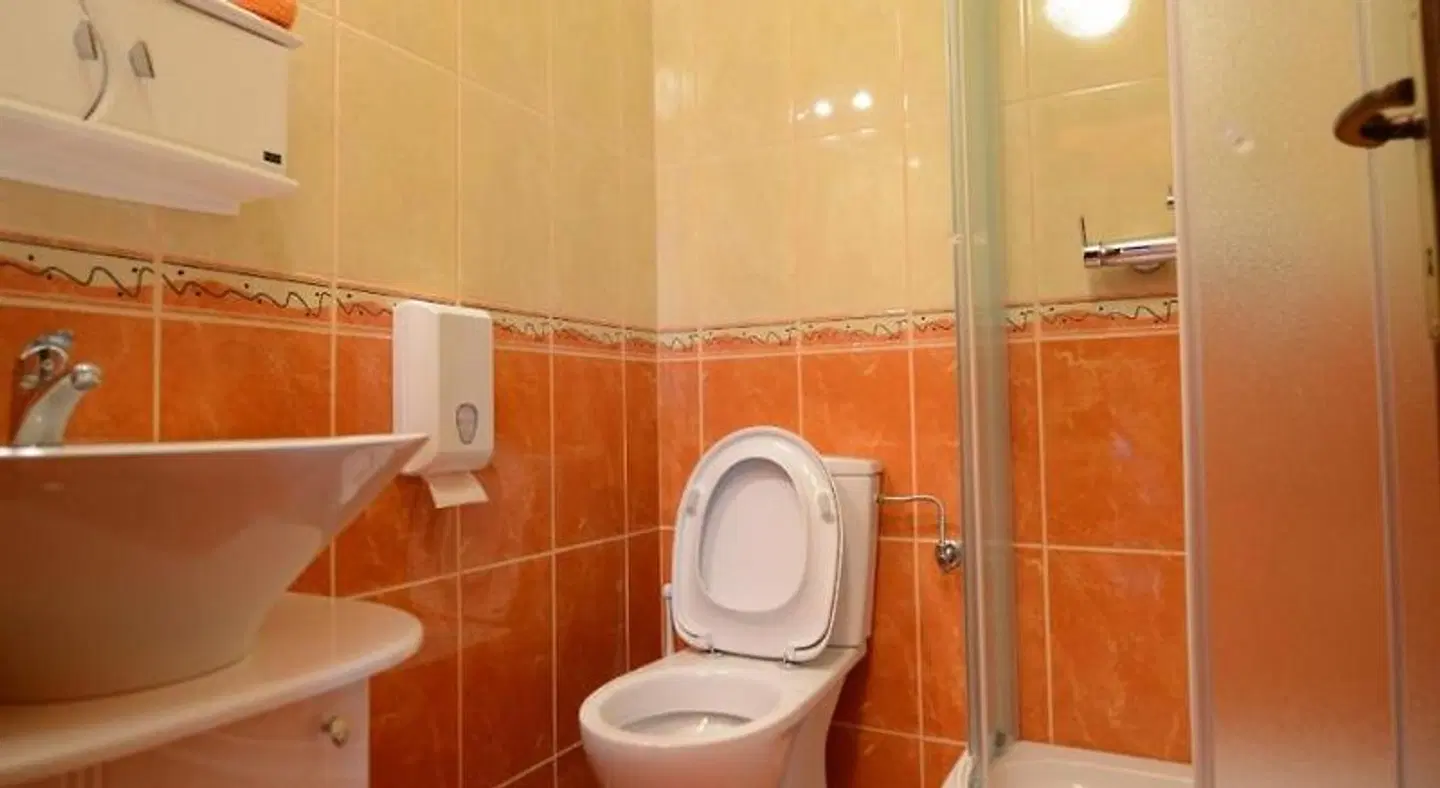 Studios Vu'kovi' Badezimmer