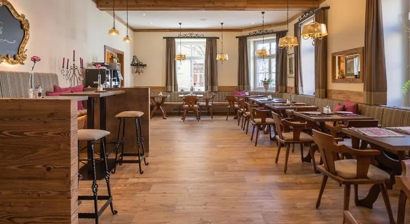 Unter den Linden Bar