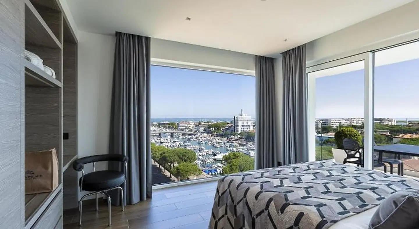 Italia Palace ROOM_EXAMPLE