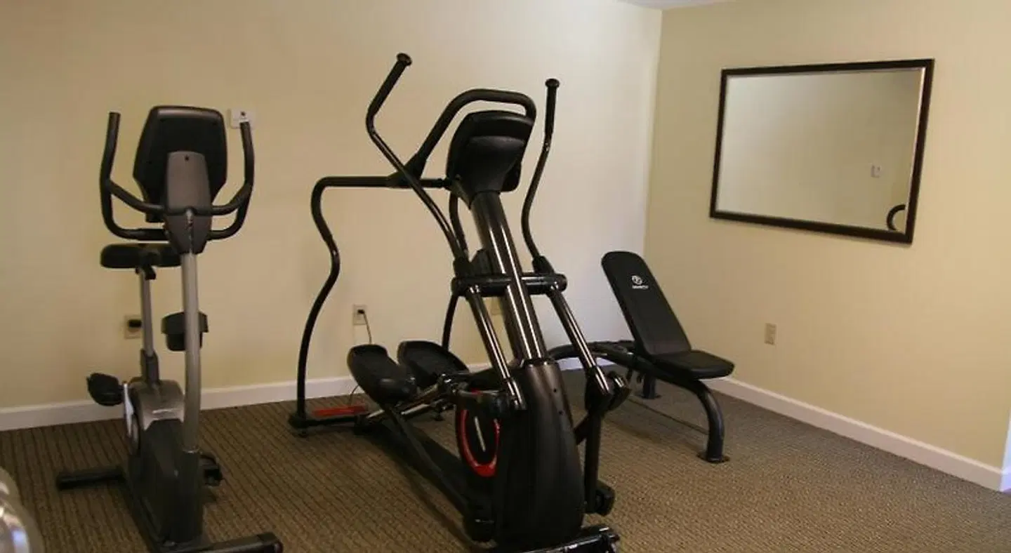 Affordable Suites Mooresville LakeNorman SPORTS_AND_LEISURE
